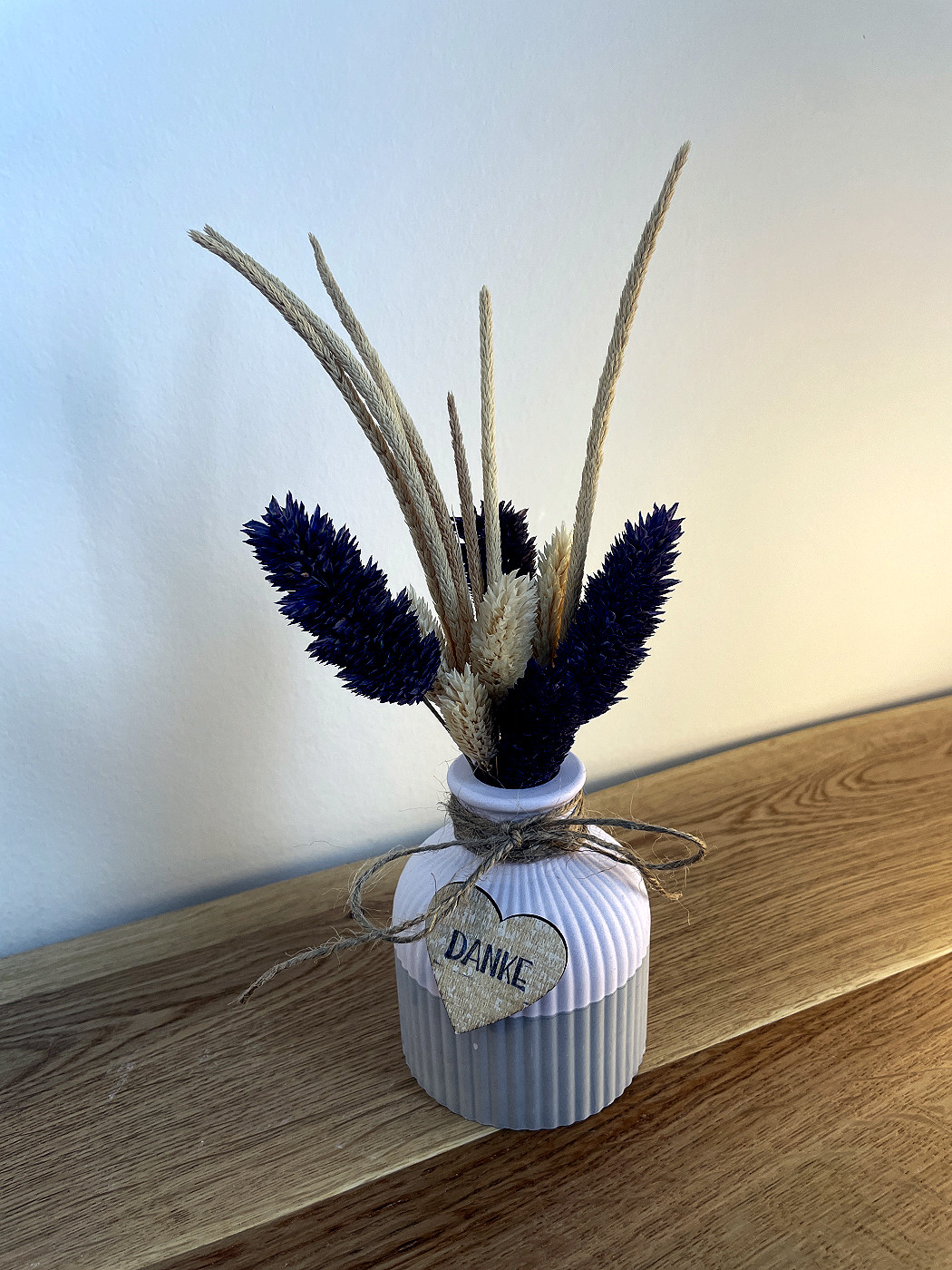 Vase (Danke) mit Deko